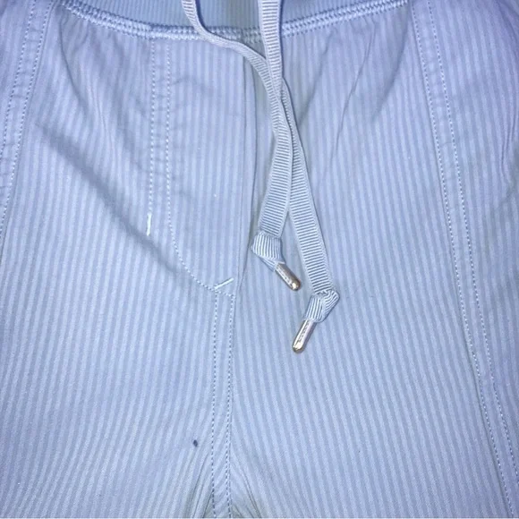 Lululemon Dance Studio Mid-Rise Full Length Jogger Light Blue Women's Size 4 Gym - Picture 12 of 16